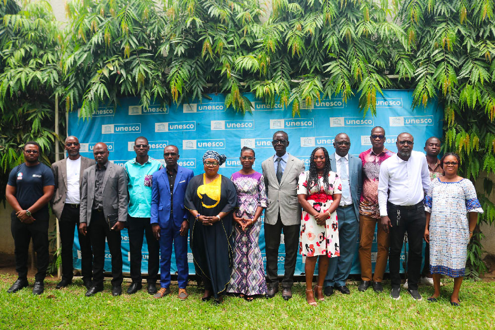 COMMUNICATION POUR LA VALORISATION DES PATRIMOINES CULTURELS ET NATURELS DANS LA RÉGION DU BÉLIER ET LE DISTRICT AUTONOME DE YAMOUSSOUKRO.